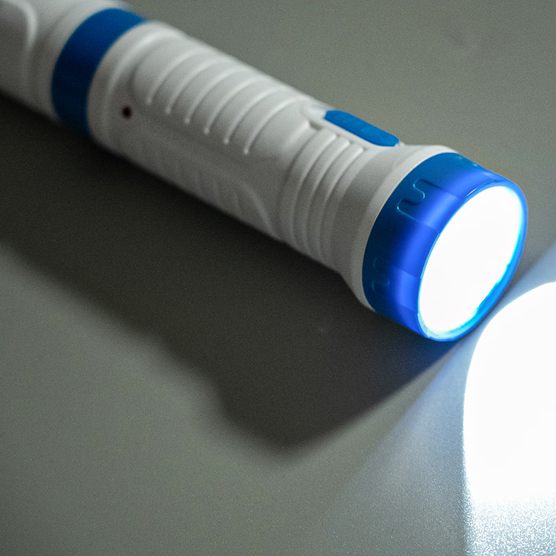FF-108 Avtagbar ficklampa LED bly-syra batteri 250mAh med stickpropp Elektrisk myggsmällare FF-108 Avtagbar ficklampa LED bly-syra batteri 250mAh med stickpropp Elektrisk myggsmällare